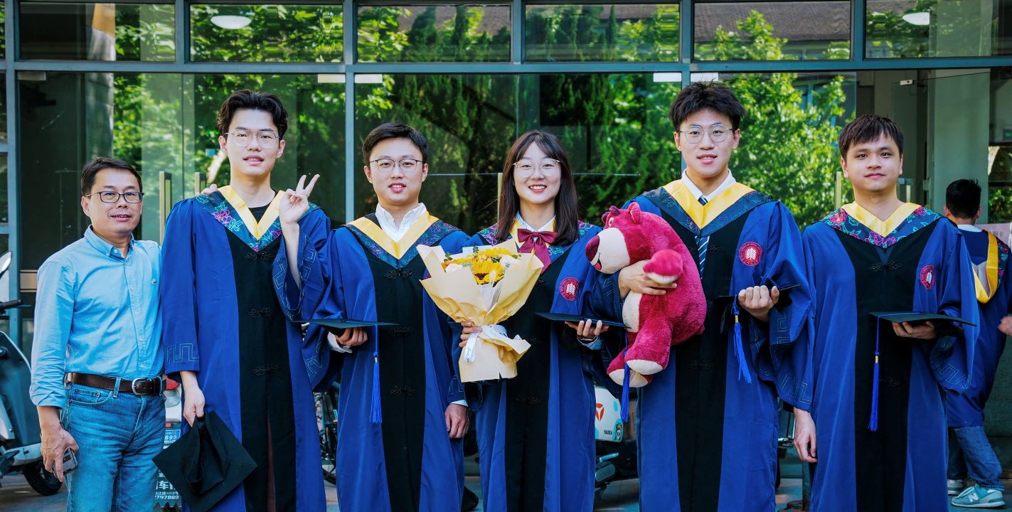 The 2024 graduates and the advisor (from left to right, Prof. Bo Huang, Yuyang Li, Zhaoxi Yu, Xueyu Zhang, Tong-yu Liu, Wenhui Liang, respectively)